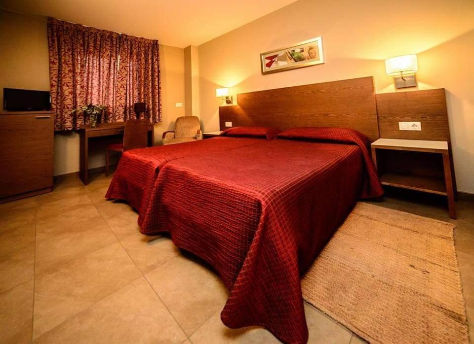 Hotel Ciutat De Carlet Εξωτερικό φωτογραφία